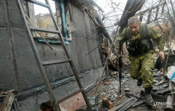 Окупанти продовжують активно обстрілювати українські позиції