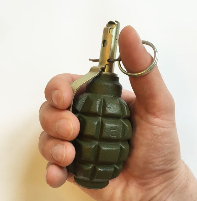 У Рівному знешкодили гранату, яку виявили на території ліцею