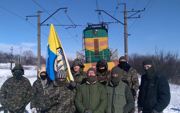 Перші дві спроби штурму редуту "16 добровольчого батальйону" відбиті