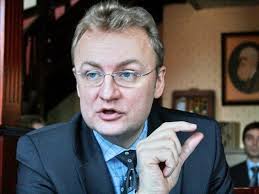 Садовий застеріг Президента та главу уряду від силового розгону блокади «торгівлі на крові»