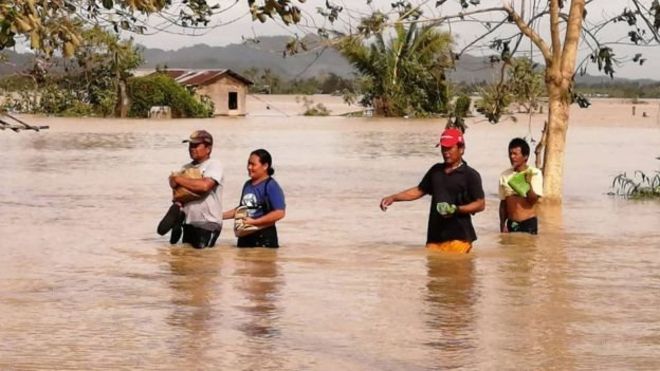Тайфун "Фанфон" вбив щонайменше 16 людей на Філіппінах 
