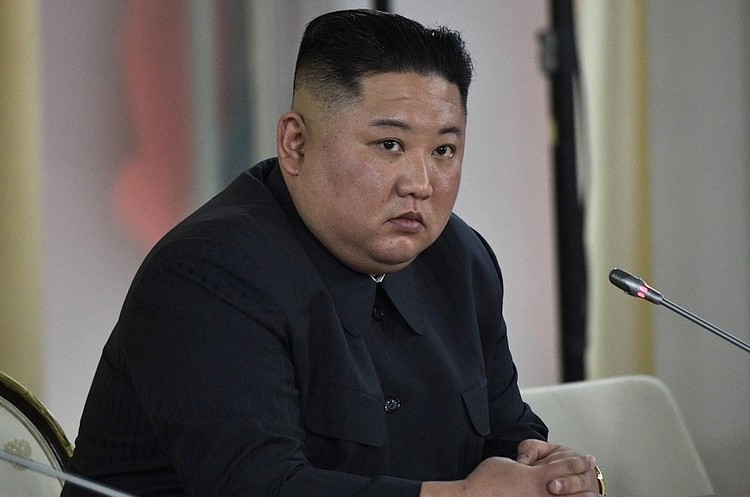 Живий чи мертвий: Північна Корея заперечує смерть Кім Чен Ина