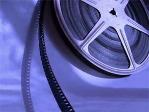 Сьогодні в український прокат виходять фільми «Любов у великому місті 2» і «Камера 211»