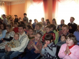 Миколай подарував дітям свято